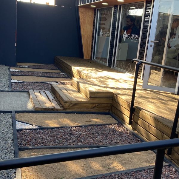 4C8BD58C-6323-4A3A-A5AA-556FC121F2FF