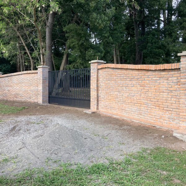 4f18b2f4-6739-4450-b223-d5effa62f722 2